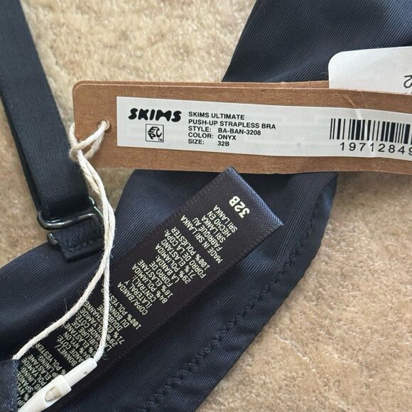 Skims Ultimate Push Up Strapless Bra Onyx Size 32B - Picture 7 of 8